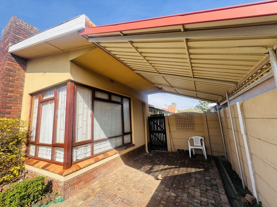 4 Bedroom Property for Sale in Van Der Stel Western Cape